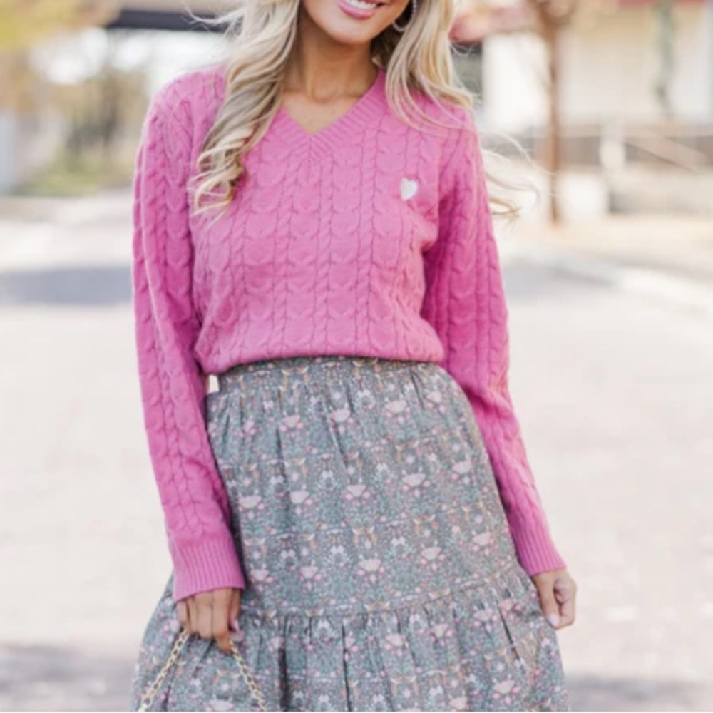 Shop the Mint NWOT Pink V-Neck Cable Knit Sweater🩷Valentine’s Day🩷 - Picture 11 of 16